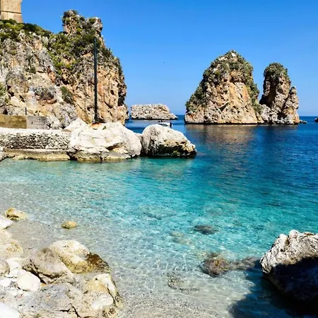 Easy * Castellammare del Golfo
